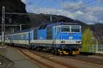 On 7 April 2017 CD 371 003 enters Decin hl.n.