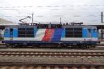 On 8 April 2017 CD 371 001 still waves the Czech flag proudly -here at Dresden Hbf- but the take over of the Hamburg-Praha Eurocities by newer Vectrons is already beginning. 