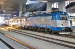 On 2 June 2015, CD 380 001 calls at the not-to-easy to photograph station Wien Hbf with a Polish EC from Warsaw.