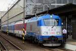 CD 380 018 stands at Praha hl.n. ewith a Rychlyk to Zilina via Puchov on 12 June 2022.