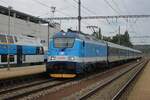 With an EuroCity from Linz Hbf in Austria, CD 380 013 is about to call at Benesov u Prahy on 27 September 2025.