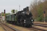 On 10 May 2024 the first of many a steam train, hauled by 354 7152, enters Luzna u Rakovnika.