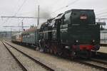 During the massive train bonanza STEAM56, ex-CSD 464 202 enters Benesov u Prahy on 27 September 2025 with one of thirty special trains that weekend.