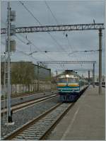 The Edelarautee DR1B-37209 (and an the DR1B-3719) with the Sunday Service n 0012 to Tartu in Tallin.