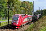 The Eurostar Red 4345 and 4304 Paris Gare du Nord to Amsterdam centraal diverted from his normal track to a mainly freight track with a speed limit of 90km/h. That is slow for a train with a max speed of 320km/h. TGV PBKA (or TGV R�seau Quadricourant): between 1996 an 1997  17 of these were build by Alstom. Numbers: NMBS: 4301 to 4307 / DB: 4321 to 4322 / NS: 4331 to 4332 / SNCF: 4341 to 4346. Max speed: 320km/h. Power: 8800kW at 25kV and 3680kW at 3000V or 1500V and 5160kW at 15kV. 2 locomotives and 8 carriages, length 200m, seats: 401(modernized from 2021 to 2024). Line 27A at Antwerp Airport. 02-10-2026