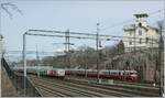 A VR Sm2 and a VR Sr 2 near the Helsinki Main Station.