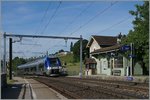 The Z 82717 on TER Service 96605 from Bellegarde to Geneva in Russin.