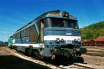 On 19 September 2010 SNCF 68522 stands in Longueville.