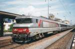 On 31 July 2000 SNCF 15040 calls at Thionville.