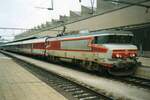 Scanned photo of SNCF 15029 with an EC at Luxembourg gare on 23 July 1998. THe loco still has the asymmetrical ventilation grille as abpout the last of her class before being modernised.