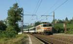 A SNCF BB 22200 with the overnight train Henday - Genève by Russin. 
27.08.2009