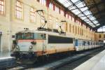 SNCF 25677 wit TER at Marseille-Saint-Charles on 19 September 2006.