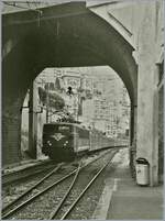 The SNCF BB 25448 on the way to Ventimiglia in Monaco Monte Carlo. 

analog picture / pg pMonw 