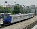 Double unit Z 11500 is leaving the station of Metz on June 22nd, 2008.