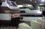 Control wagon and TGV Atlantique 318 at Paris, Gare Montparnasse, Dezember 18th, 1994.