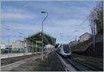 The inoui TGV 6504 to Paris Gare de Lyon wiht the Euroduplex N° 804 in Evian les Bains.