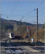 The TGV Duplex 236 (93 87 00 29071-2 F-SNCF) from St-Gervais-les Bains-Le Fayet to Paris in St-Pierre-en Faucigny.