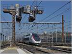 The inoui TGV 803 is leaving the Chambéry-Challes-Les-Eaux Station.