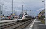 SNCF TGV-treinstel 711 is aangekomen in Annemasse als TGV inoui 6482, afkomstig van St-Gervais-les-Bains-Le Fayet. Hier keert de TGV om en wordt gekoppeld aan TGV inoui 6504, die is aangekomen uit Evian-les-Bains. De twee TGV-treinen zullen vervolgens samen hun reis voortzetten naar Paris Gare de Lyon.

21 februari 2026
