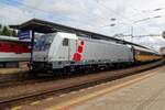 Akiem 186 373 serves as a mercenary within the ranks of RegioJet, as can be seen here at Bratislava hl.st. on 27 August 2021.