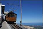 One of the six Chemin de Fer de La Rhune He 2/2 three-phase locomotives has arrived at its destination in La Rhune at 905 m above sea level.

April 12, 2024