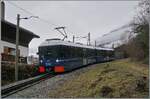 The 12.4 km long TMB (Tramway du Mont-Blanc) rack railway has been running from Saint Gervais les Bains Le Fayet station to the Nid d'Aigle in the Mont Blanc massif since 1913, with the first section to Col de Voza having been opened in the summer of 1908. A curious feature is the ‘naming’ of the vehicles: they have no identification or number but are named after the director's daughters, and each train has its own colour. At the hairpin bend between Le Fayet and St-Gervais, the Blue MARIE with the control car of the same name is on its way from the Col de Voza to the Saint Gervais les Bains Le Fayet train Station. 21 February 2026