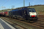 TX Logistics 189 998 hauls then Varese-intermodal through Würzburg Hbf on 21 february 2020.