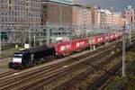 RFO/MRCE 189 207 hauls the Rzepin container train through 's-Hertogenbosch on 24 January 2021.