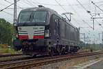 X4E-669 stands at Bad Bentheim on 5 August 2019 to take over a special train from Amsterdam to Szighed (Hungary).