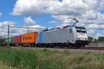 KRE 186 422 passes Valburg with a container train toward Emmerich on 12 July 2020.