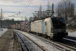 Railpool 193 131 hauls one of the many container trains through Hamburg-Harburg on 20 February 2026. Most freights through Harburg pass via the tracks 6-8, but due to the position of the Sun, pictures of these can be made best before noon.