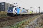 RTB 186 297 'AACHEN' hauls the sugar train from wabern to Antwerpen through Tilburg-Reeshof on 22 December 2021.