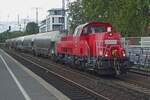 DB Cargo 265 004 hauls a short freight through Köln Süd on 23 September 2019.