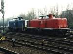 211 294-4 and 211 088-0 at Osnabrck Hauptbahnhof on 14-4-1993.