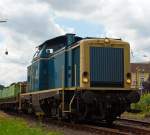 Another perspective - The 212 376-8 ex DB V 100 2376 of the Aggerbahn (Andreas Voll e.K., Wiehl) ranked on 10.07.2012 in Siegen-Weidenau.