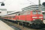 Scanned picture of 218 432 with RB at Hamburg-Altona on 25 May 2004.