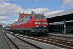 The DB 218 421-6 and an other one are arriving wiht his EC at the Lindau Main Station.
24.09.2018