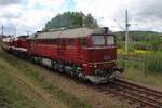 On the connecting track of the S�chsisches Eisenbahnmuseum Chemnitz-Hilbersdorf, adjacent to the main line to/from Dresden, the SEM each year hold a loco parade on the Saturday of their Heizhausfest.