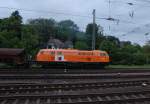 After an fifteenminutes hold in Neckarelz the class 225 100-7 pulls her long frighttrain out of the station to Bad Friedrichshall-Jagstfeld.31.5.2013