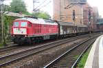 232 241 -with 'Dutch' front- passes through Hamburg-Harburg with a freight, definitely not bound for the Netherlands, on 1 June 2012.