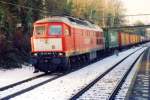 Scanned picture of 232 906 with container train in Arnhem on 23 December 2005.