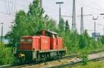 On 22 July 2000 DB 294 088 runs light through Kehl.