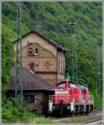 294 665-5 pictured together with another diesel engine in Kaub on June 25th, 2011.