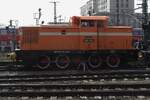 V 60 1284 shows up at Dresden Hbf and brings E77-10 with her on 12 April 2018.