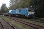 RDC 2700-07 'CINDY' enters Niebüll with a Sylt car carrying train from Westerland on the island of Sylt on 21 September 2025.