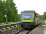 A lokal train to Bad Steben (Agilis, VT 650.721) is standing in Oberkotzau on May 18th 2013.