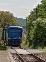 . The Rhenus Veniro Stadler Regio-Shuttle RS1 650 351 is leaving the station of Reil on May 13th, 2015.