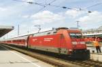 101 103 with possibly the fastest stopping train service in the world, the 200 km/h Mnchen-Nrnberg Express in Nrnberg Hbf on 31 May 2009.