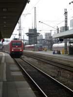 101 116-2 is driving into the main station of Munich on May 23rd 2013.
