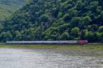 . 101 069-3 is hauling a IC on the left Rhine track between Rhens and Koblenz on May 25th, 2014.
